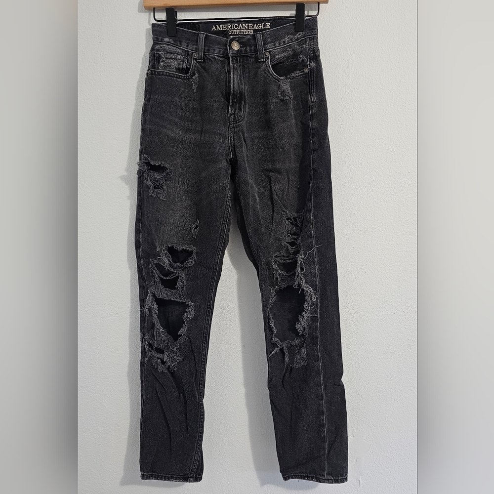 American Eagle • Mom Jean